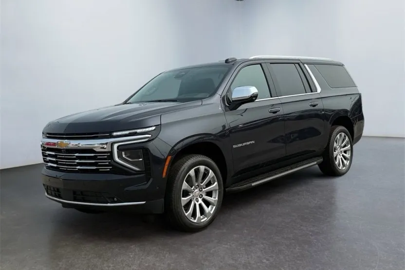 2025 Chevrolet Suburban Premier photo 1