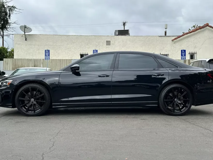 2024 Audi A8 L 55 TFSI Quattro photo 1