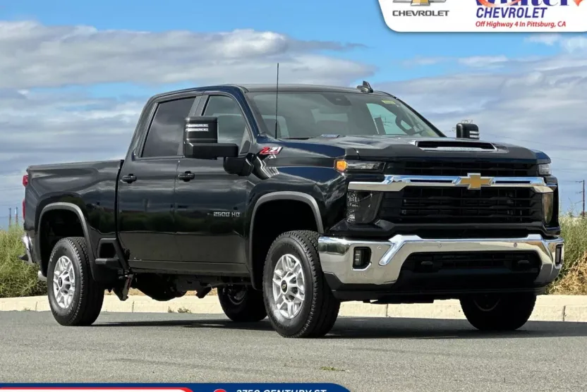 2025 Chevrolet Silverado 2500HD LT photo 1