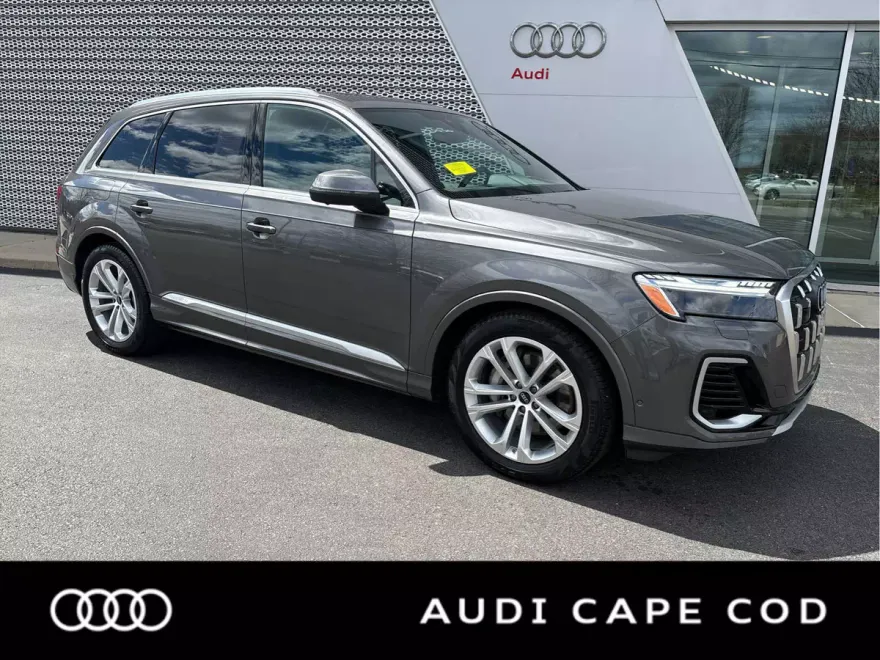 2025 Audi Q7 55 Prestige photo 1