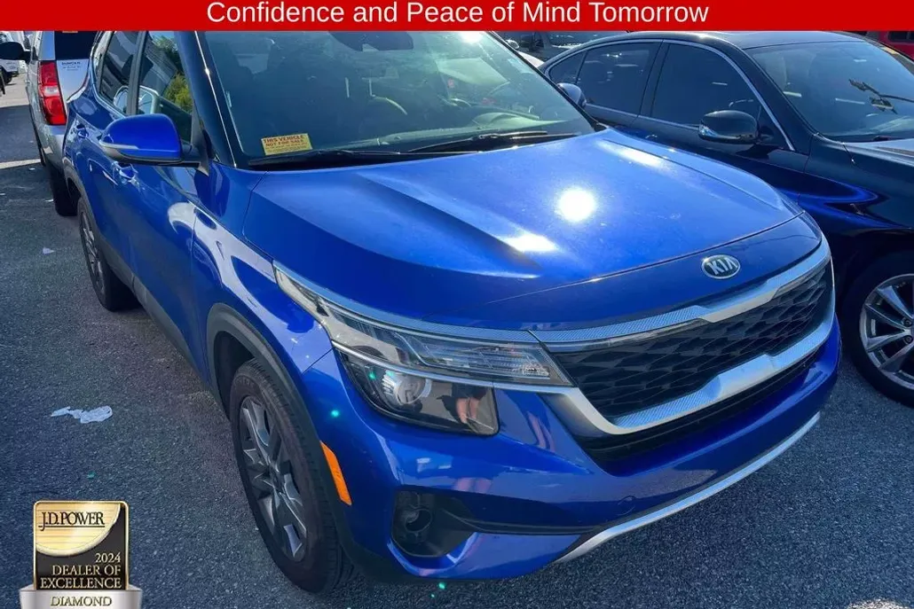 2021 Kia Seltos S photo 1