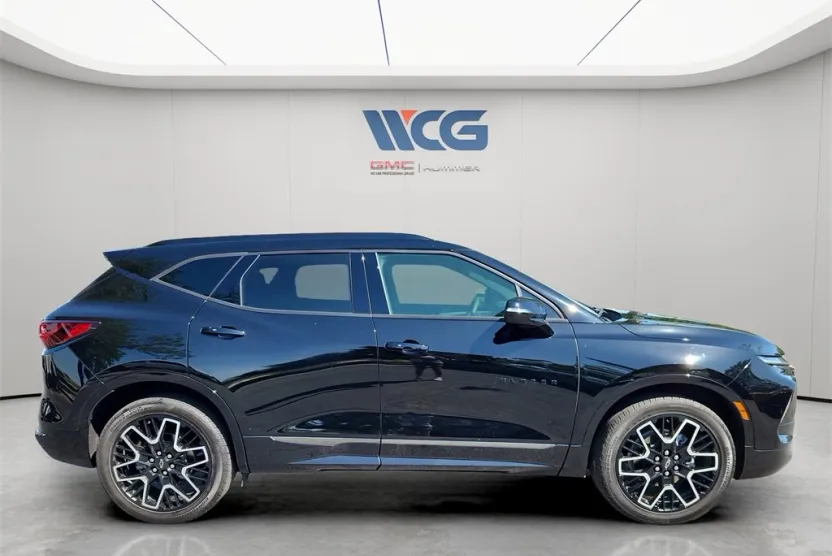 2023 Chevrolet Blazer RS photo 1