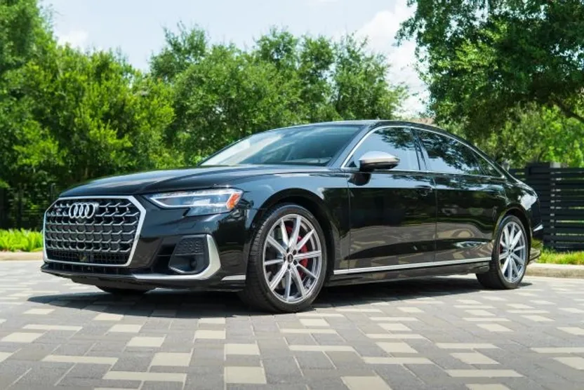 2023 Audi S8 Quattro photo 1