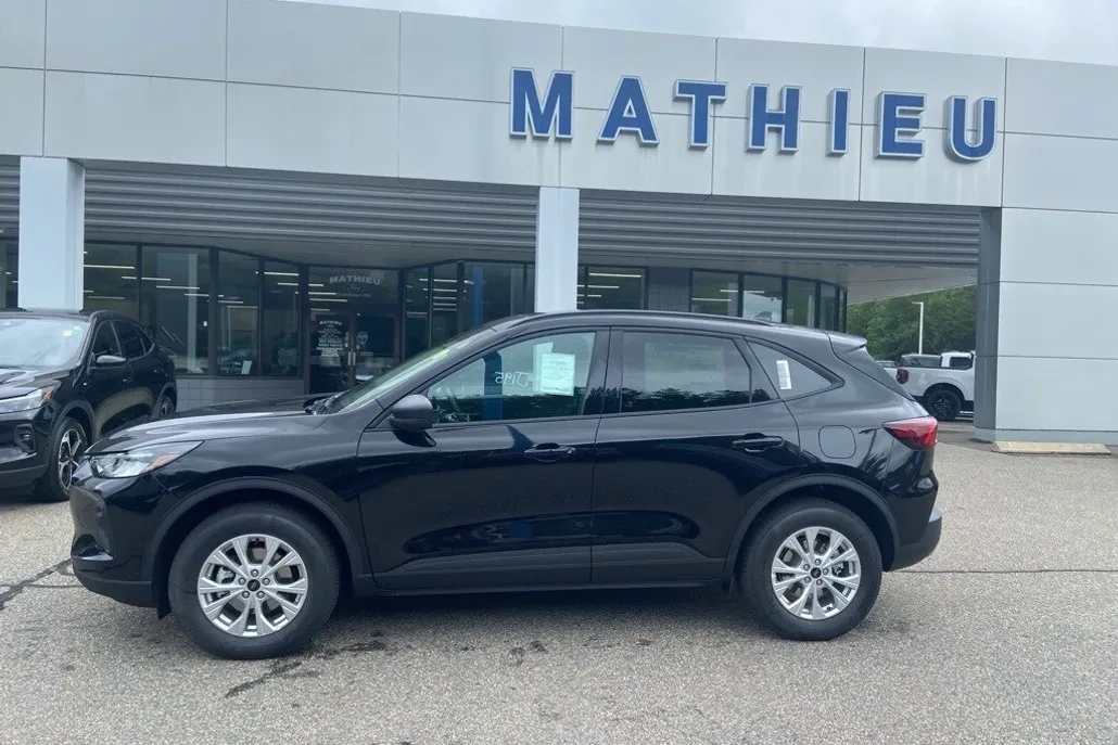 2025 Ford Escape Active photo 1