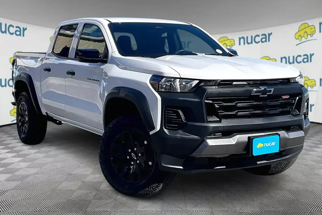 2024 Chevrolet Colorado Trail Boss photo 1