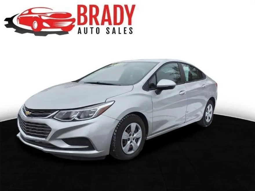 2018 Chevrolet Cruze LS photo 1