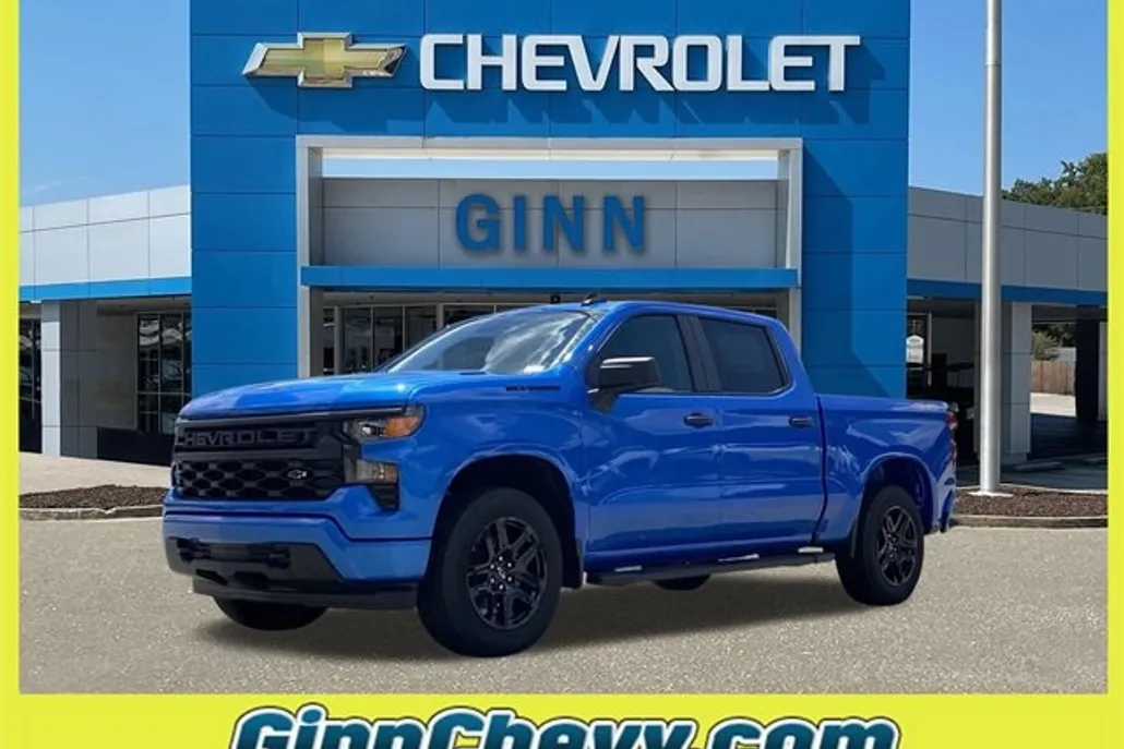 2026 Chevrolet Silverado 1500 Custom photo 1