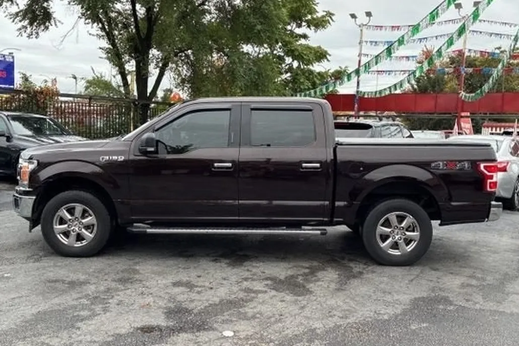 2019 Ford F-150 XLT photo 1