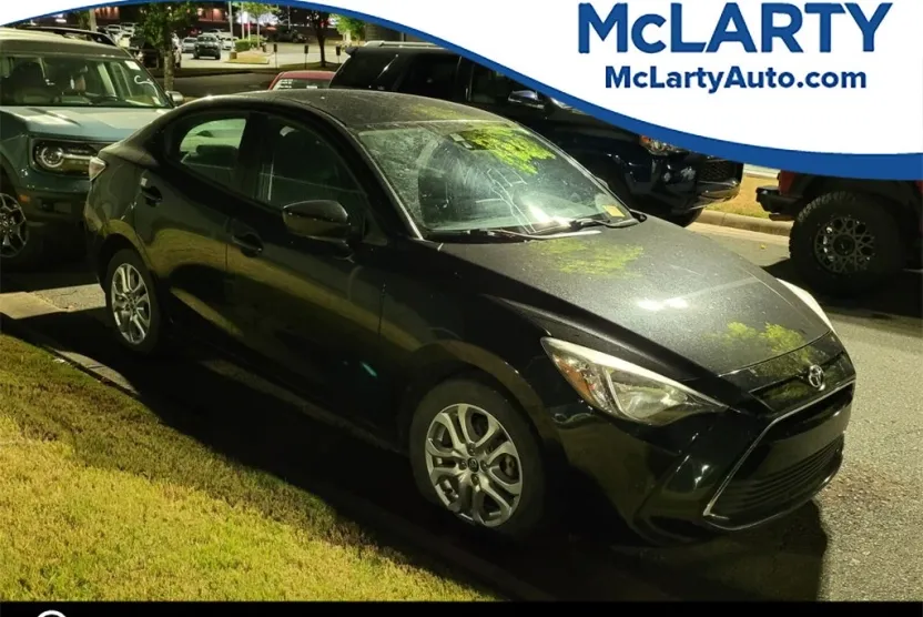 2018 Toyota Yaris iA Base photo 1