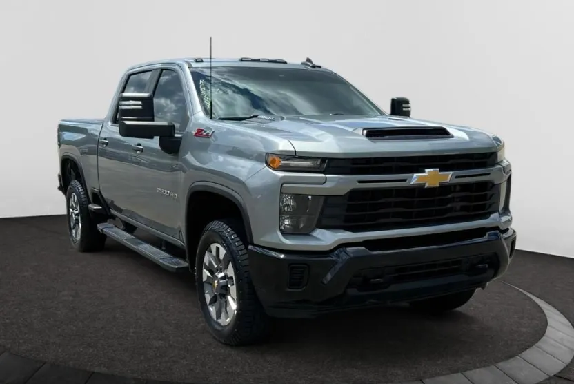 2024 Chevrolet Silverado 2500HD Custom photo 1