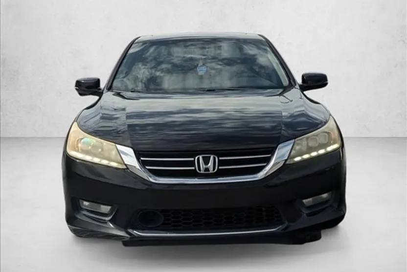 2015 Honda Accord Touring photo 1