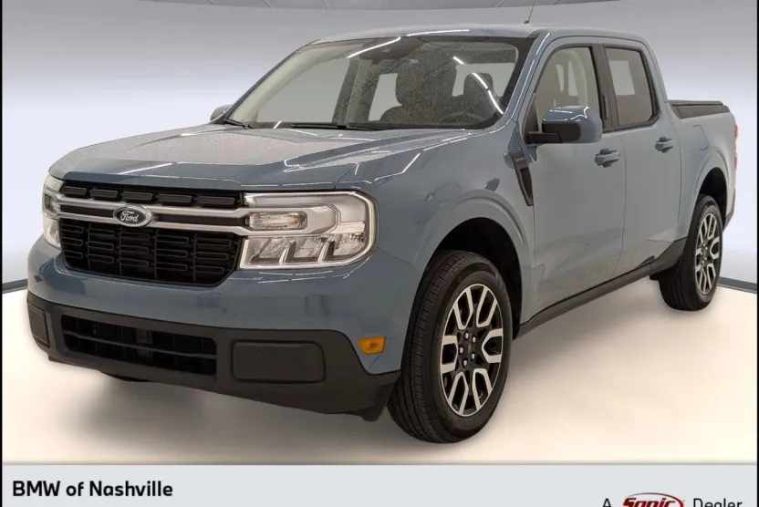 2023 Ford Maverick Lariat photo 1