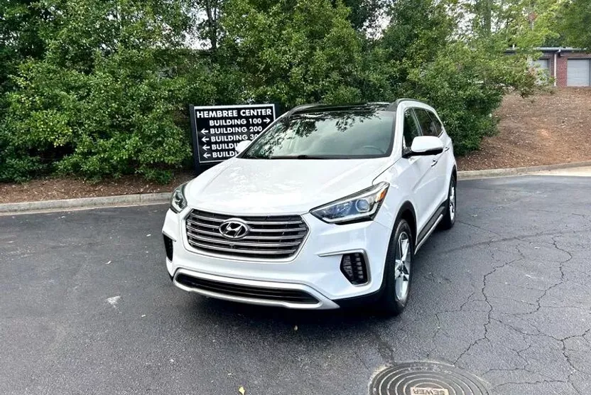 2017 Hyundai Santa Fe Ultimate photo 1