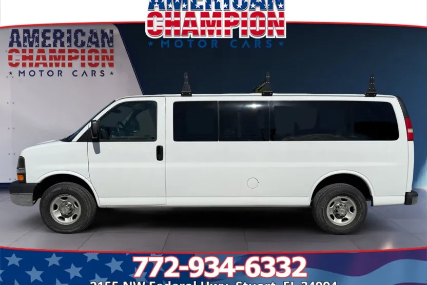 2005 Chevrolet Express 3500 LS photo 1
