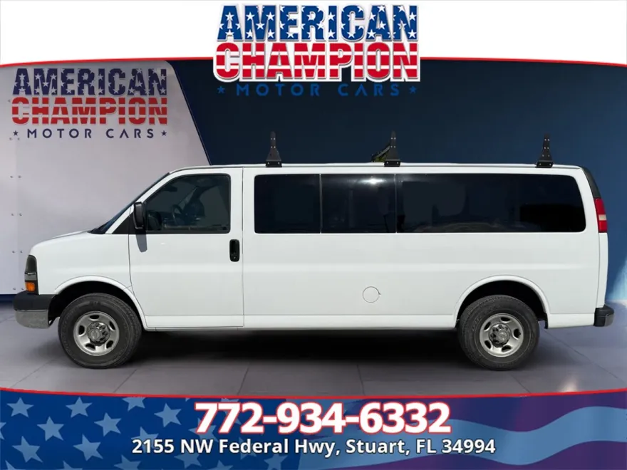 2005 Chevrolet Express 3500 LS photo 1
