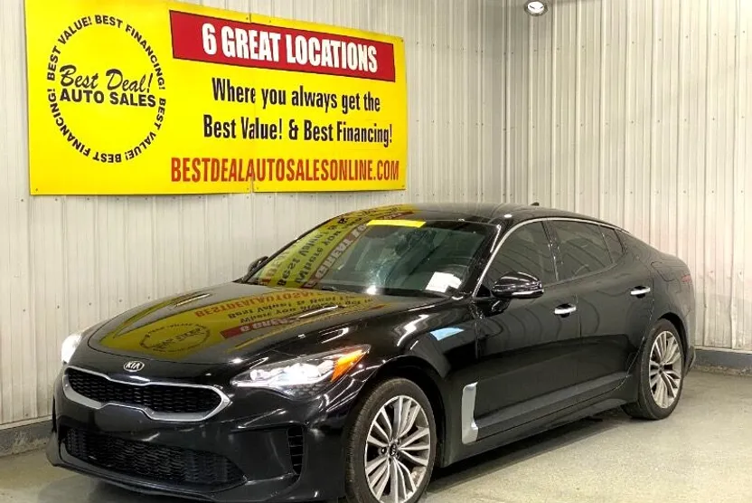 2019 Kia Stinger photo 1