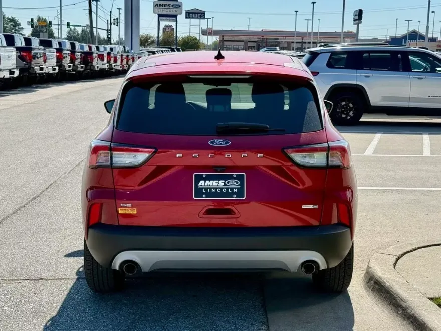 2020 Ford Escape SE photo 1