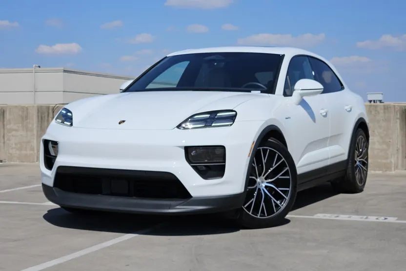 2024 Porsche Macan Electric 4 photo 1