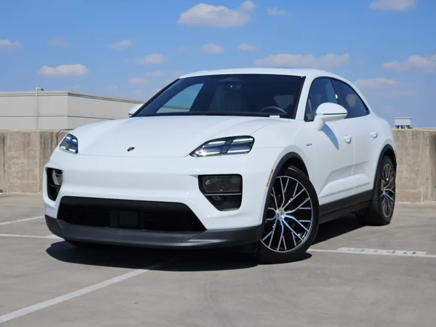 2024 Porsche Macan Electric 4 photo 1