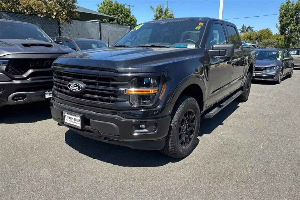 2024 Ford F-150 XLT photo 1