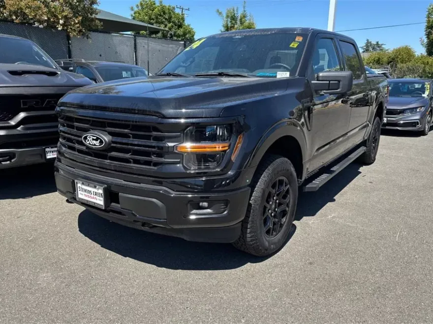 2024 Ford F-150 XLT photo 1