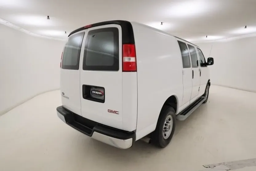 2023 Gmc Savana 2500 Cargo photo 1