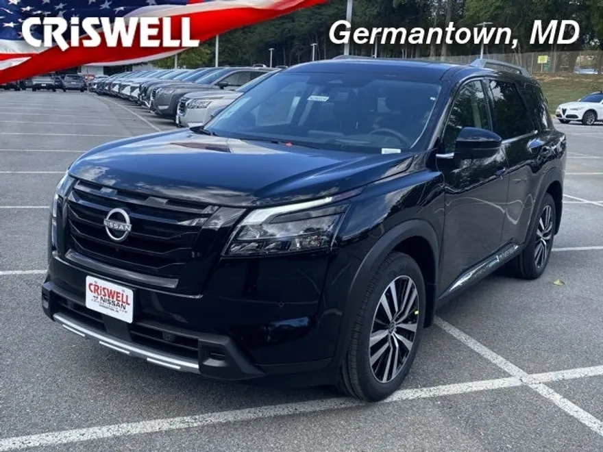 2025 Nissan Pathfinder Platinum photo 1