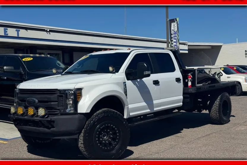 2017 Ford F-550 photo 1