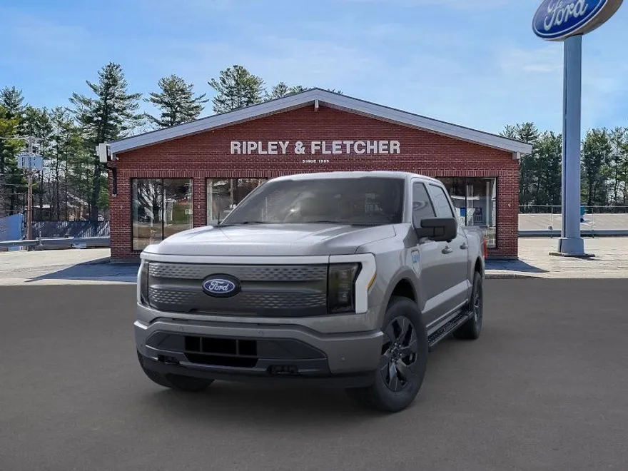 2025 Ford F-150 Lightning photo 2