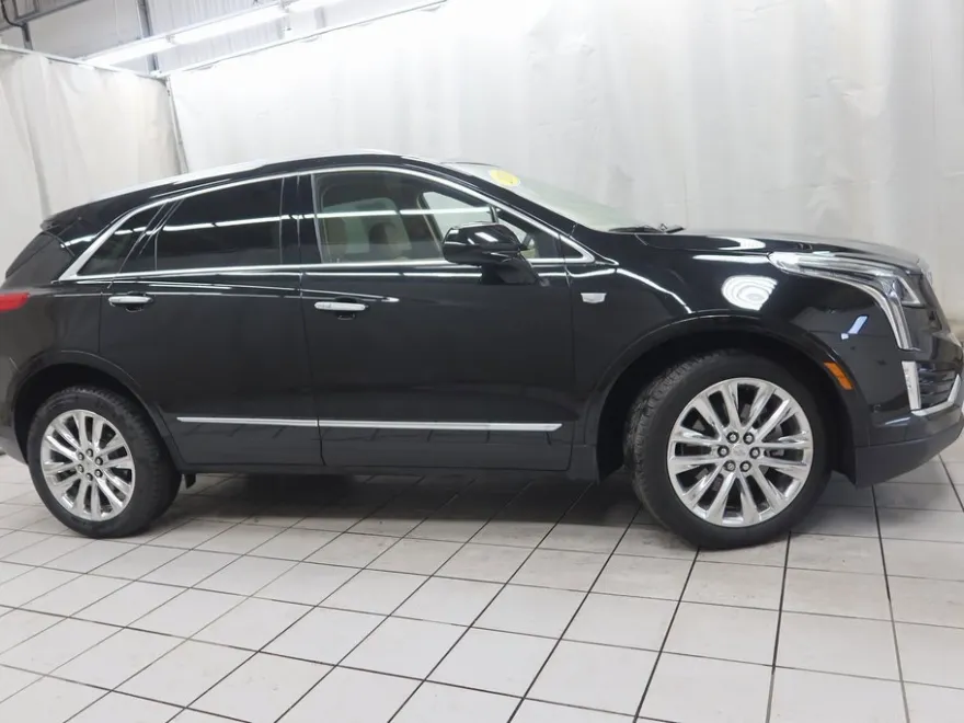 2019 Cadillac XT5 Platinum photo 1