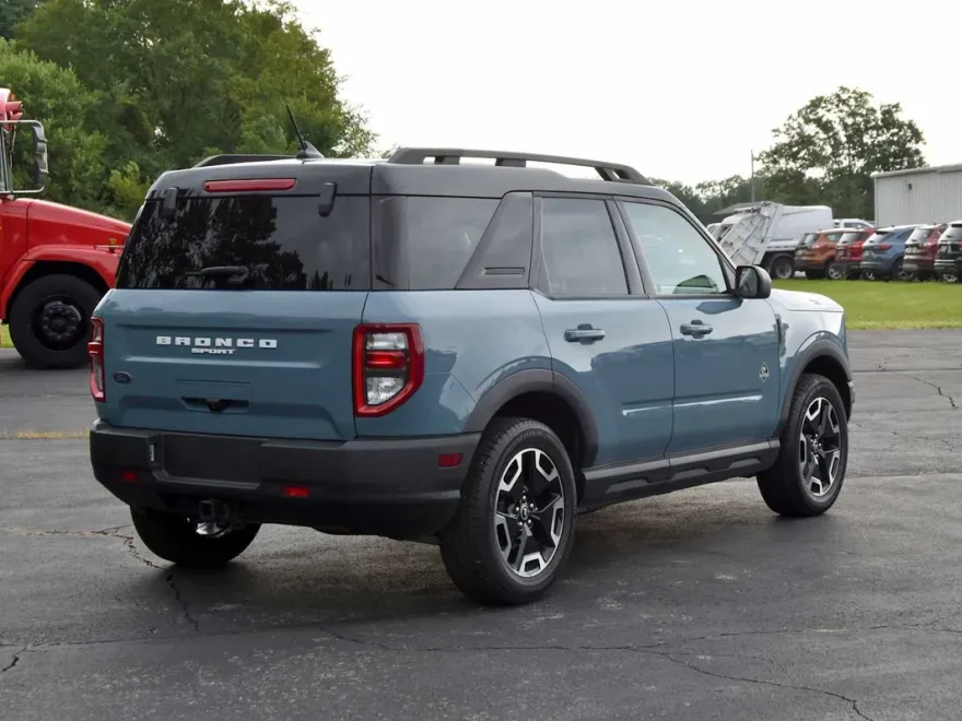 2022 Ford Bronco Sport Outer Banks photo 1