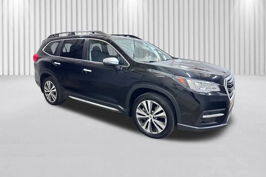 2022 Subaru Ascent Touring photo 1