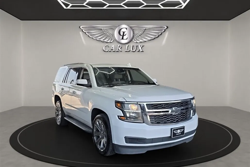 2018 Chevrolet Tahoe LT photo 1