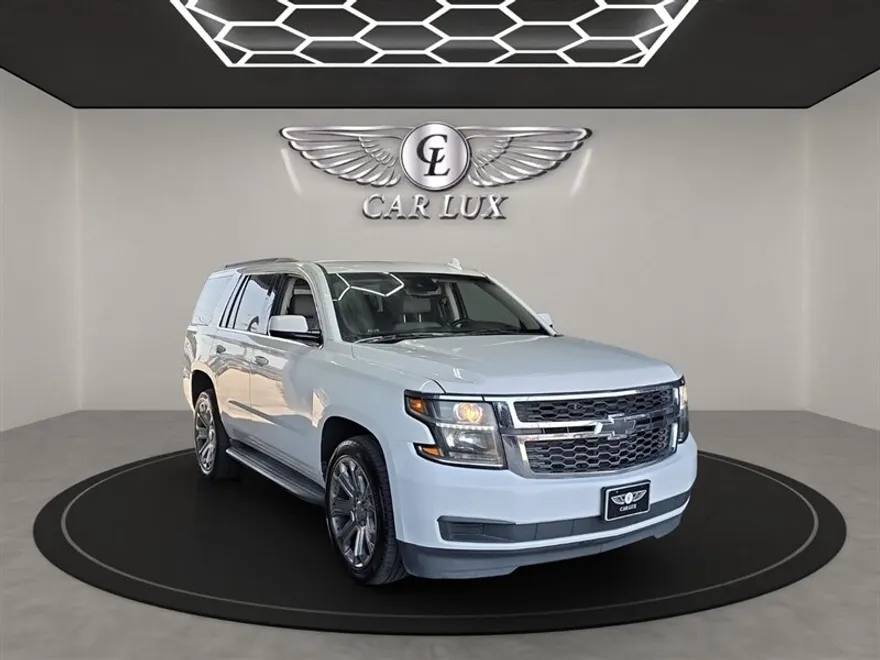 2018 Chevrolet Tahoe LT photo 1