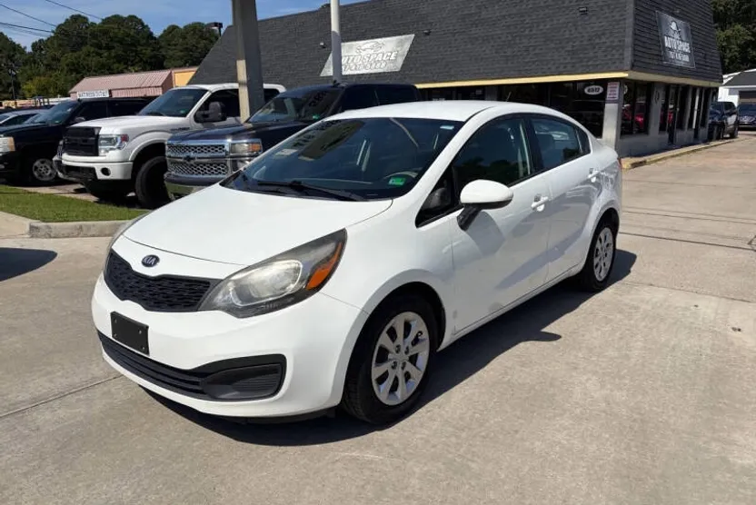 2015 Kia Rio LX photo 1
