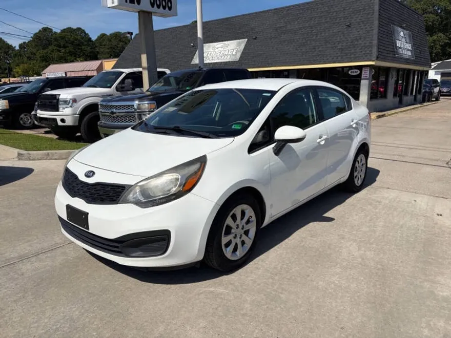 2015 Kia Rio LX photo 1