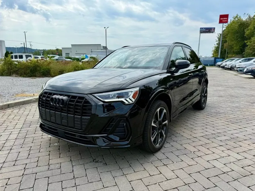 2025 Audi Q3 Premium Plus S line photo 1