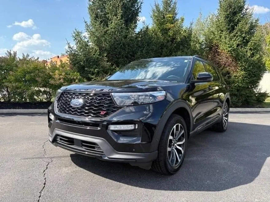 2020 Ford Explorer ST photo 1