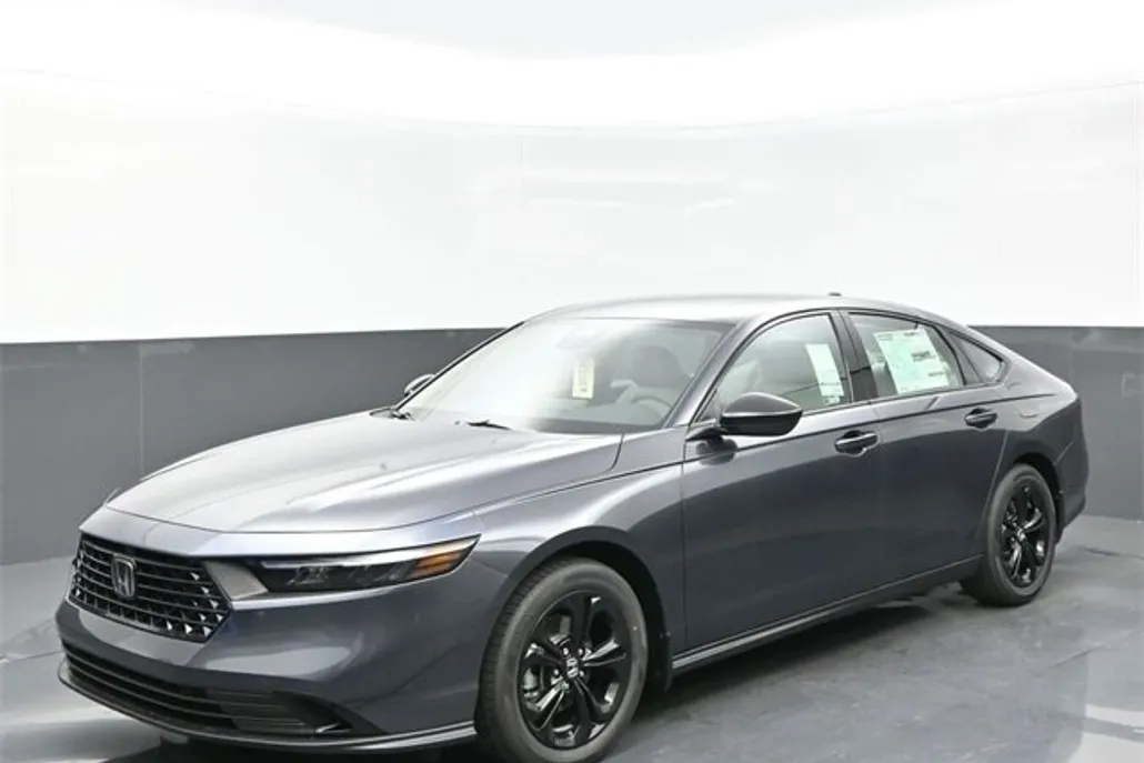 2025 Honda Accord SE photo 1