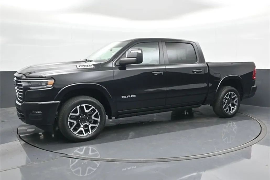 2025 Ram 1500 Laramie photo 1