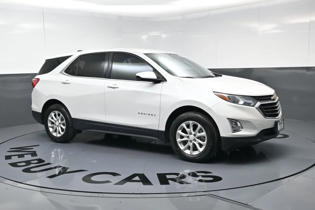 2018 Chevrolet Equinox LT photo 1