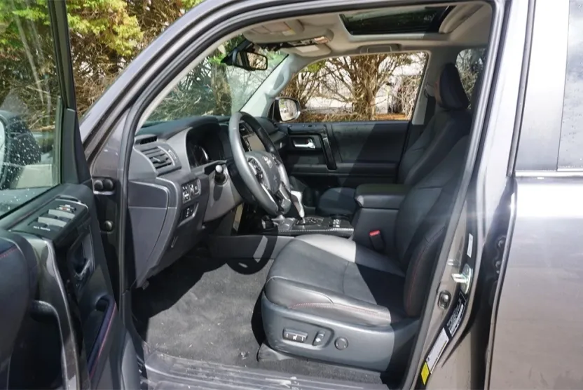 2023 Toyota 4Runner TRD Off-Road Premium photo 1