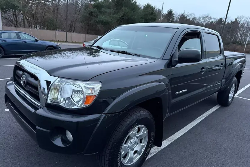2010 Toyota Tacoma V6 photo 1