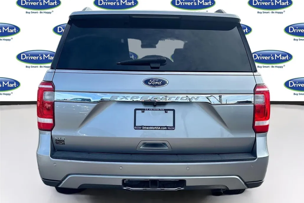 2020 Ford Expedition XLT photo 1