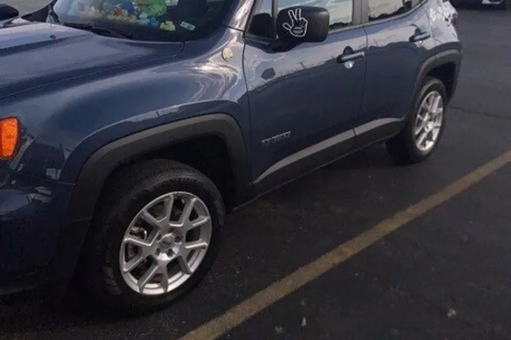 2022 Jeep Renegade Latitude photo 1