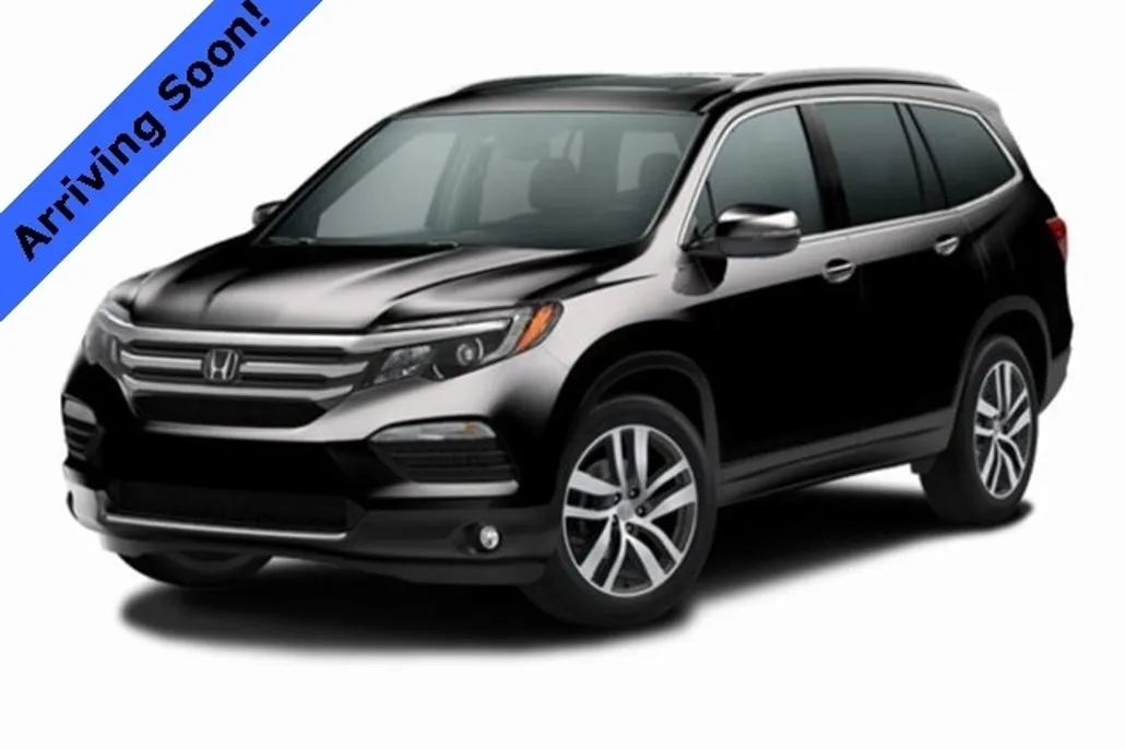 2017 Honda Pilot Touring photo 1
