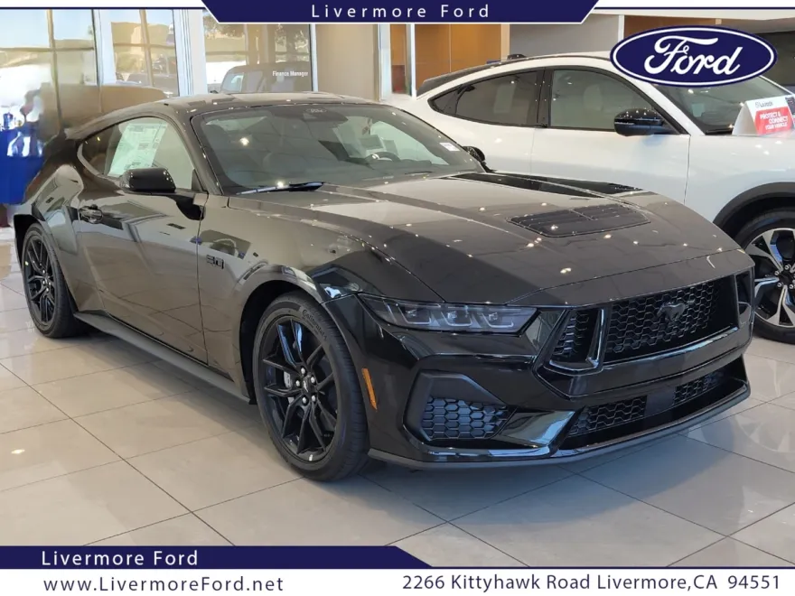 2025 Ford Mustang GT Premium photo 1