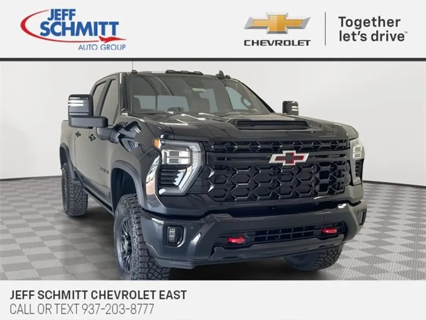 2025 Chevrolet Silverado 2500HD ZR2 photo 1
