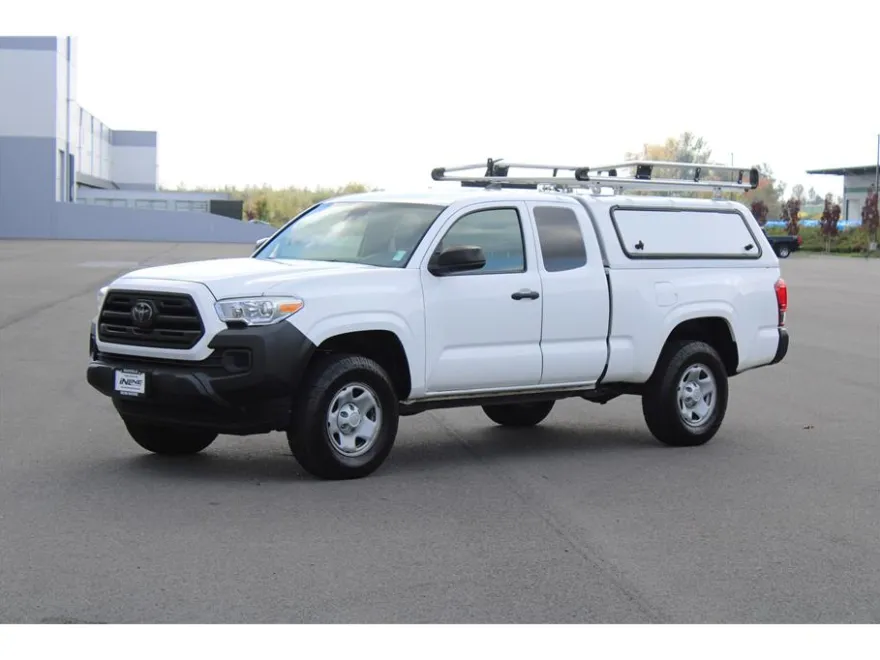2019 Toyota Tacoma SR photo 1