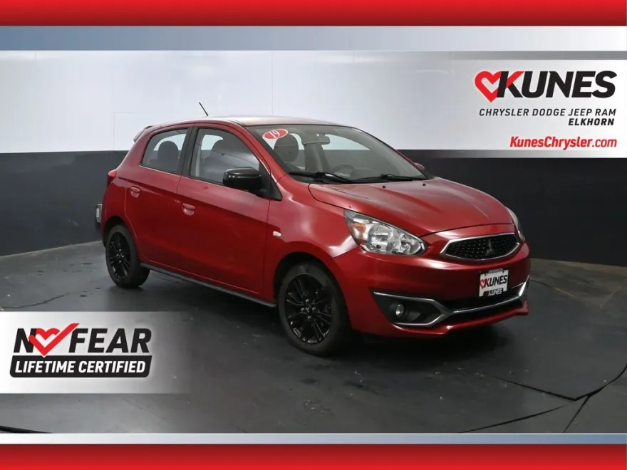 2019 Mitsubishi Mirage LE photo 1